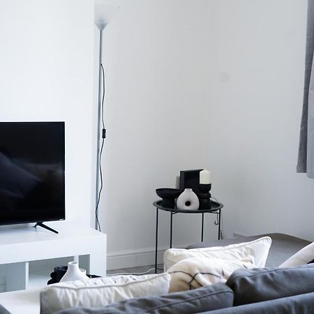 Brighton City Centre 2Br Apartment - Perfect For Contractors, Families & Groups - Free Parking & Walk To Beach Luaran gambar
