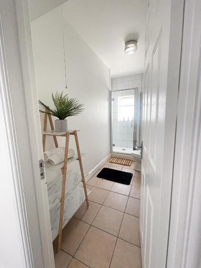 Brighton City Centre 2Br Apartment - Perfect For Contractors, Families & Groups - Free Parking & Walk To Beach Luaran gambar